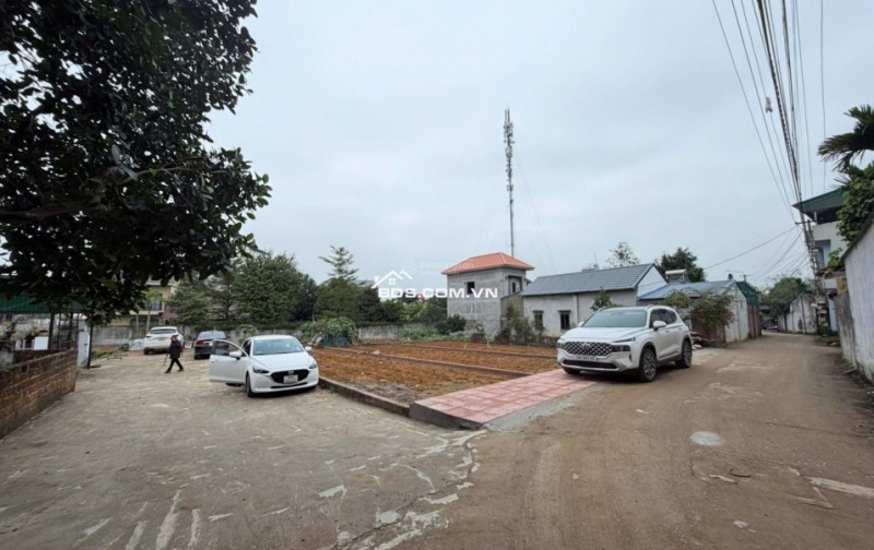 Chính chủ cần tiền trả nợ, bán gấp lô đất 110m full thổ cư sát ĐH FPT và ĐHQG.