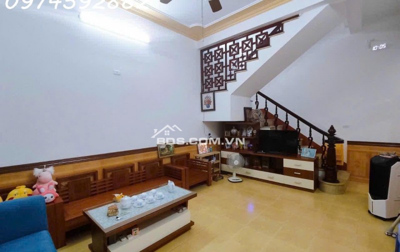 Chính chủ bán nhà 2 mặt tiền 60m2 Phố Nguyễn Thái Học, Gia Cẩm, trung tâm Việt Trì