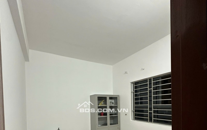 Cho thuê gấp căn hộ 3PN, 74m2 tại CT12B - Đại Kim, Hoàng Mai, Hà Nội