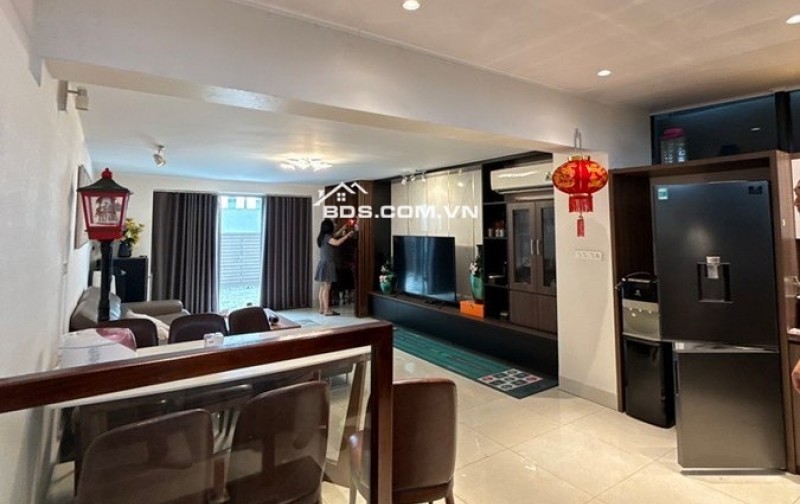 Chủ rất cần tiền bán căn biệt thự Vinhomes Riverside Phúc Đồng Long Biên