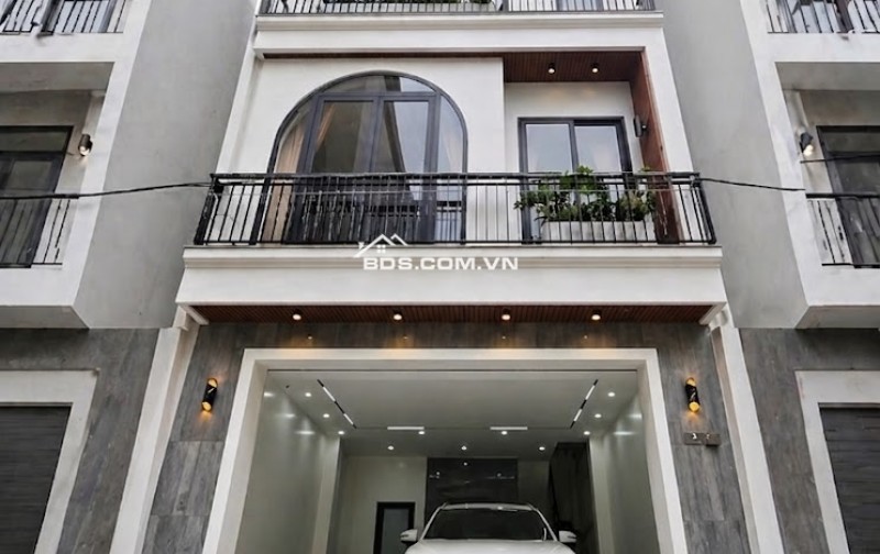  PHÂN LÔ – NHÀ 7 TẦNG THANG MÁY – ĐƯỜNG 13M VỈA HÈ 2M – 50M RA CỔ LINH – VỪA Ở VỪA KD 