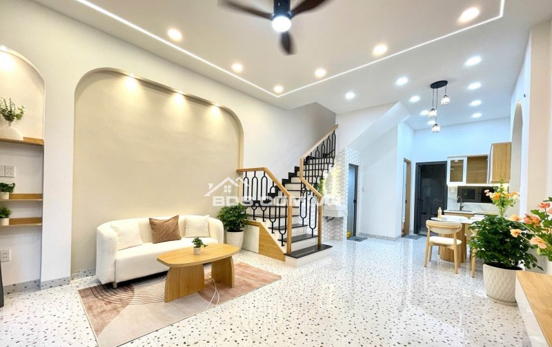 Siêu phẩm sát mặt tiền Bùi Đình Túy, Bình Thạnh, 45 m2, giá chỉ 6,9x tỷ