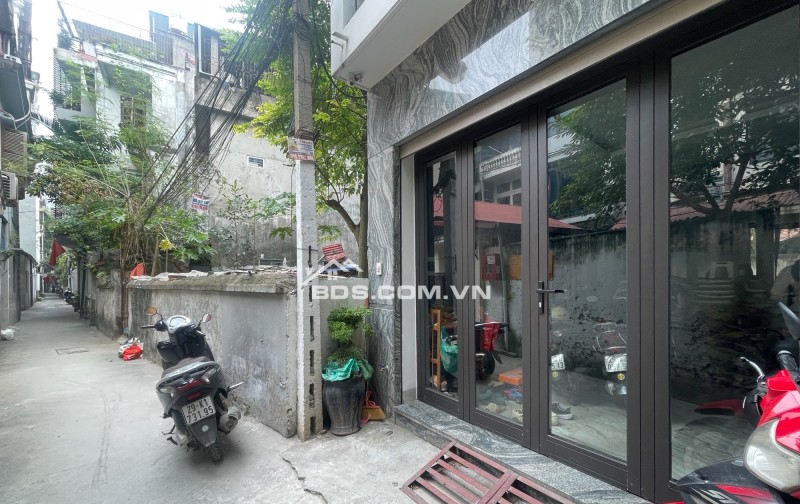 Nhà mới 6 tầng, thang máy, full nội thất cao cấp vào ở ngay