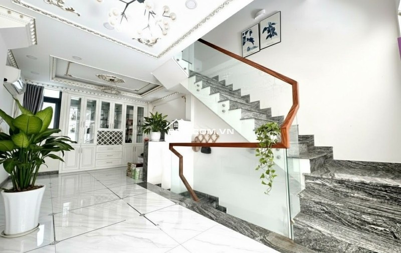 Bán nhà 5 tầng đường số 2, Phường Trường Thọ, Thủ Đức, TP HCM. DT - 54m2, 4PN, sổ hồng. Giá 7.7 tỷ