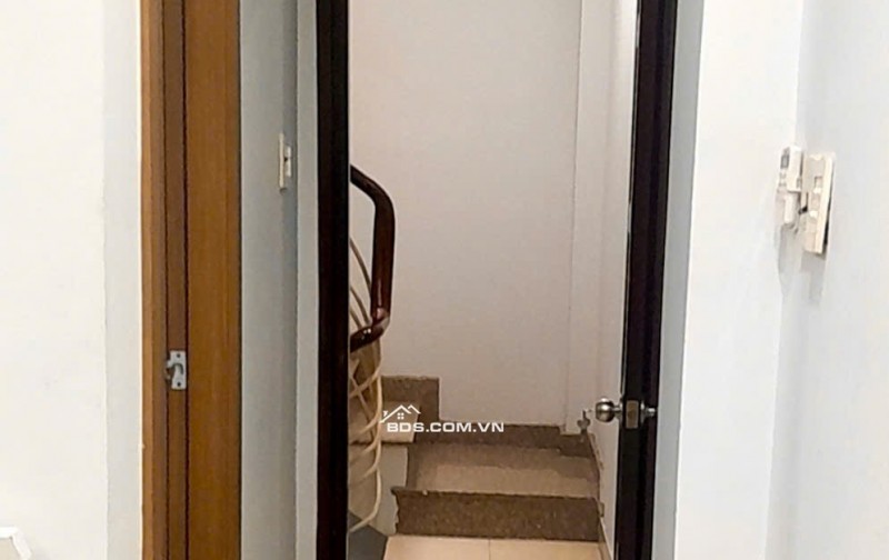 CHO THUÊ PHÒNG NỘI THẤT ĐẦY ĐỦ TRUNG TÂM QUẬN 10 HỒ CHÍ MINH