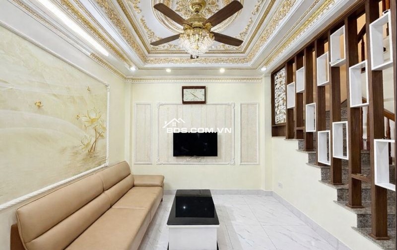 CẦN BÁN GẤP GIẢM SÂU 300 TRIỆU-NHÀ ĐẸP 5 TẦNG–NGÕ NÔNG–TRUNG TÂM PHÚC LỢI–NHỈNH 6 TỶ