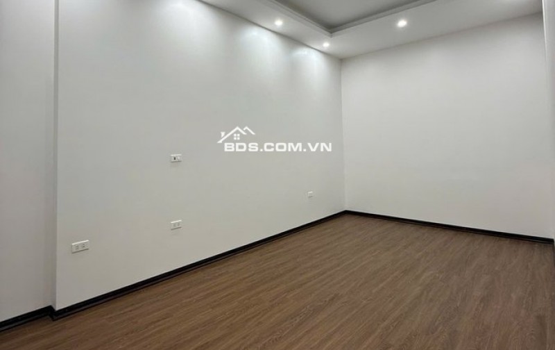  LONG BIÊN HIẾM CÓ – BIỆT THỰ SÂN VƯỜN, FULL THỔ CƯ, KHÔNG GIAN SỐNG ĐẲNG CẤP 