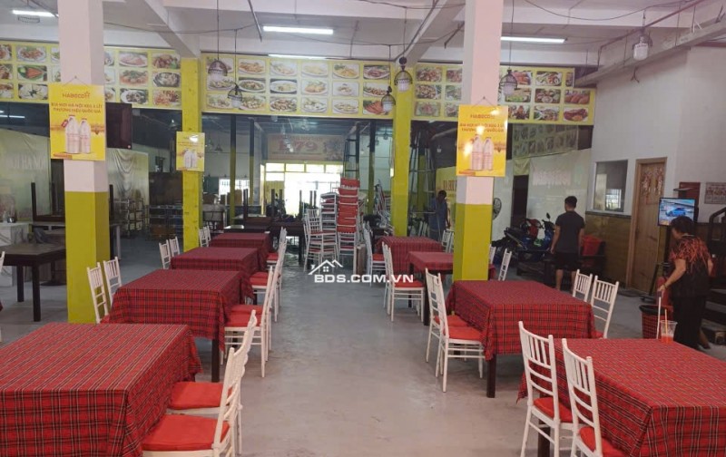 Do không có thời gian quản lý, mình cần sang nhượng lại nhà hàng đang hoạt động ổn định