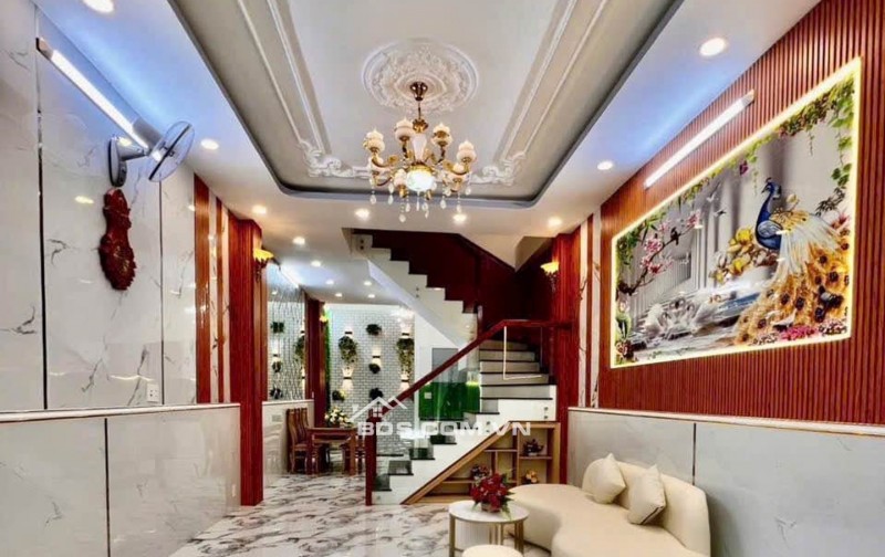 Chủ cần tiền bán gấp nhà gần mặt tiền huỳnh tấn phát!!