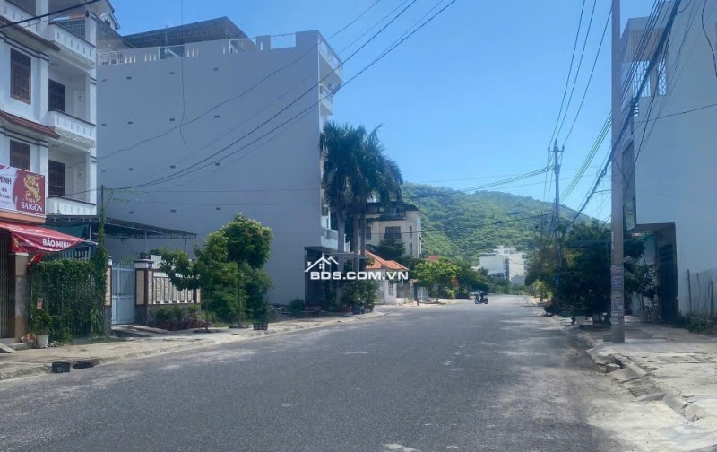 Cần bán nhà duy nhất mặt tiền 7m2 đường ô tô 20m nhựa , đường Lý Thái Tổ