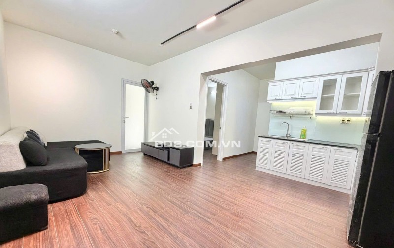 Chung cư Nguyễn Trãi, P9, Quận 1, 70m2, 2PN, 1WC, Nội thất, 11tr5/tháng.