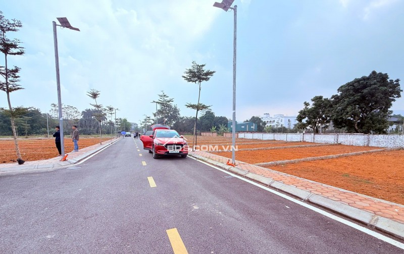 Chỉ 2 tỷ ,lô đất 100m full thổ ,tại thôn Cánh Chủ,cách Công nghệ Cao Hòa Lạc chỉ 500m