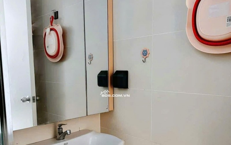 Carillon 2, Trịnh Đình Thảo, Hòa Thạnh, TP: 81m2, 2p ngủ,10tr5/th. Nhà mới