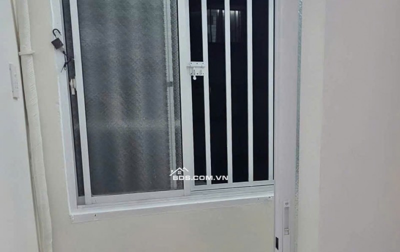 Chung cư 08 Bà Huyện Thanh Quan, Q3: 80m2, 2p ngủ, Nhà đep, 11tr/th