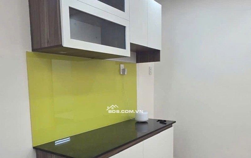 Chung cư 08 Bà Huyện Thanh Quan, Q3: 80m2, 2p ngủ, Nhà đep, 11tr/th