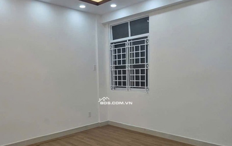 Chung cư 08 Bà Huyện Thanh Quan, Q3: 80m2, 2p ngủ, Nhà đep, 11tr/th