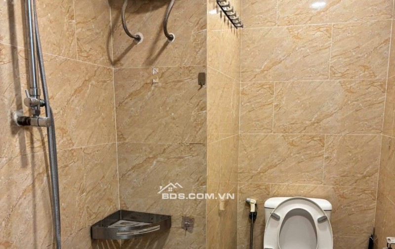 Chung cư Nguyễn Trãi, Bến Thành, Q1, 75m2, 2PN, 1WC, Nội thất, 11tr/th.