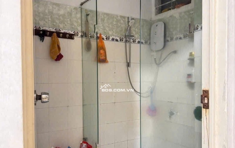Chung cư Bàu cát, Căn góc, 2PN, 2WC, Sẵn Máy Lạnh, 10tr/th, Bancong.