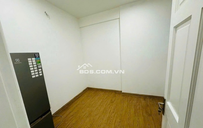 Chung cư Bàu cát, Căn góc, 2PN, 2WC, Sẵn Máy Lạnh, 10tr/th, Bancong.