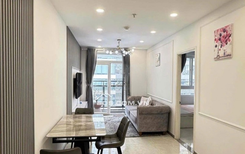 C/c CMT8, Bến Thành, Q1: 76m2, Nhà mới sơn, 11tr/th, 2PN.