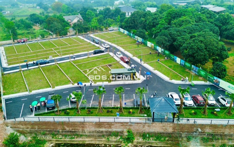 Đây rồi lô đất 2 tỷ , 100m full thổ , tại CNC Hòa Lạc ,ĐH FPT , ĐHQG Hà Nội