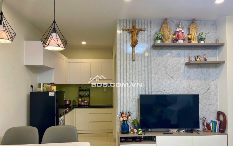 Chung cư 312 Lạc Long Quân căn 93m2, 3p ngủ, Nội thất, 14tr/tháng