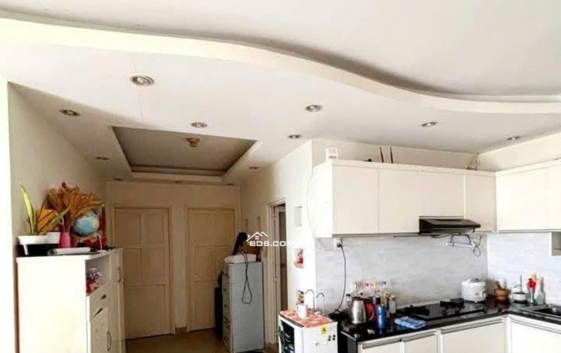 Cho thuê căn 85m2, có 3p ngủ, 2wc, nội thất - C/c Miếu Nổi giá 13tr5/th