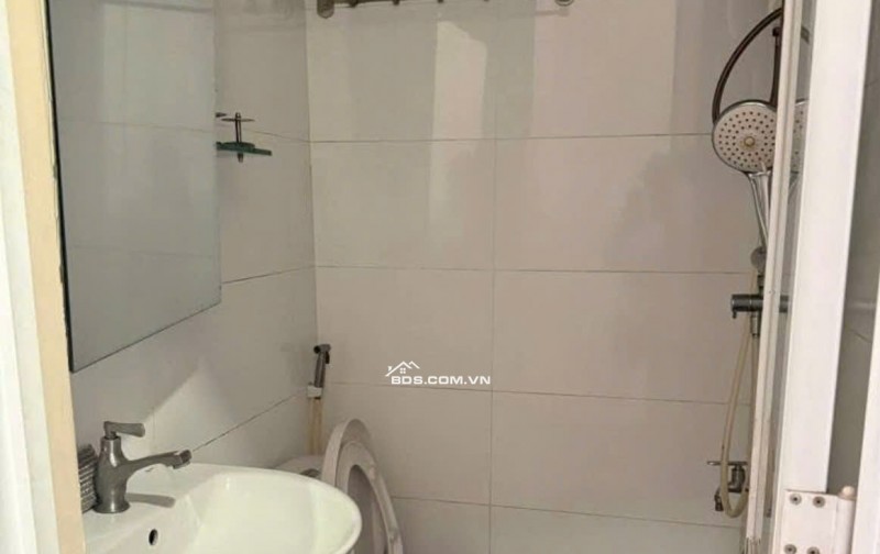 Giá 8tr5/tháng, C/c Miếu nổi, Vũ Huy Tấn, BT, 57m2, 1PN, 1WC, Nhà mới.