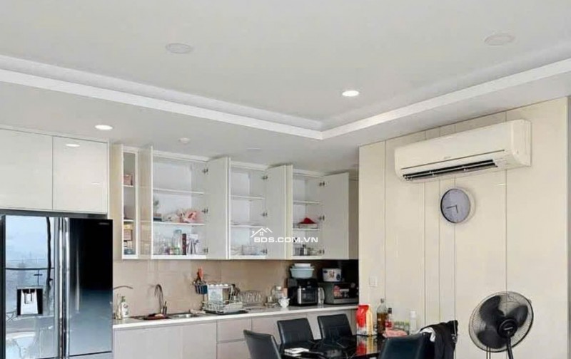 C/c Richstar Tân Phú, Hoà Bình: 67m2, nhà mới, ban công, 2p ngủ, 13tr, Nhà mới.