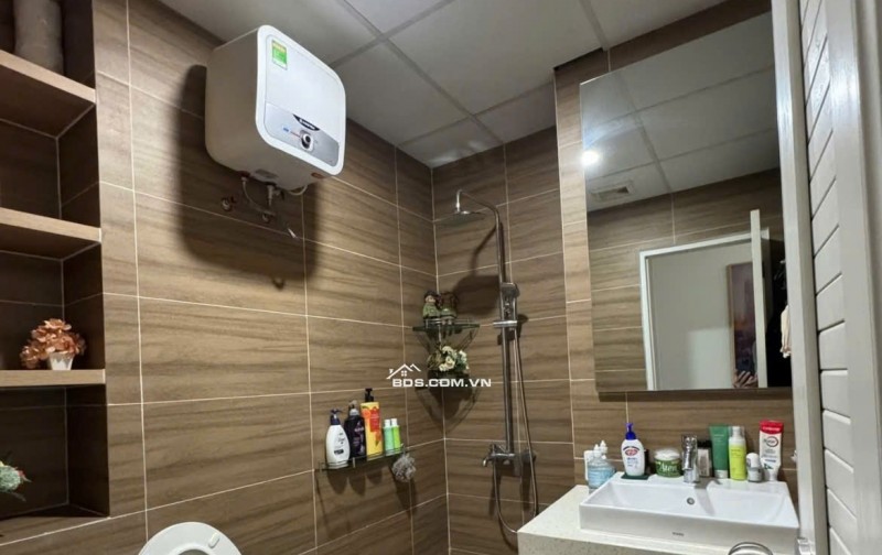 Giá 10tr5/th, Chung cư Hoa Sen, Lạc Long Quân, Q11: 73m2, 2PN, 2WC.