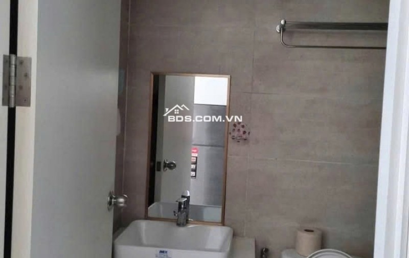 C/c  Bàu Cát, Hồng Lạc, TB: 2p ngủ, NTCB, 10,5tr/th, 75m2, Căn góc.