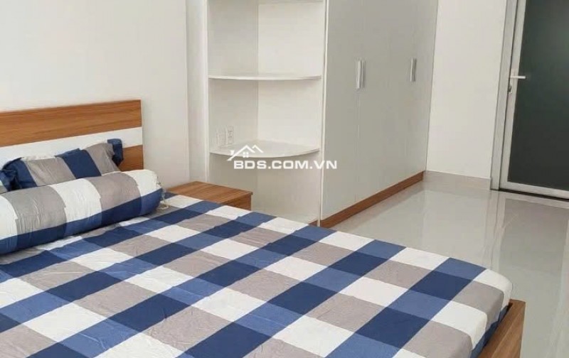 C/c  Bàu Cát, Hồng Lạc, TB: 2p ngủ, NTCB, 10,5tr/th, 75m2, Căn góc.