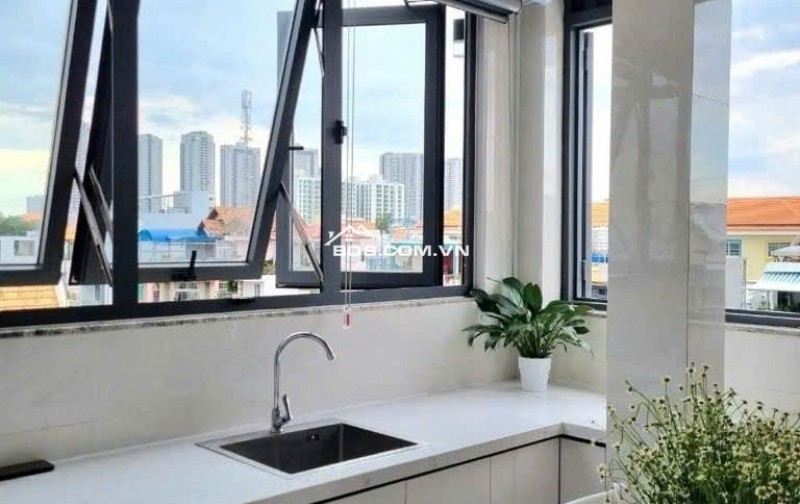 Quận 7, Căn Hộ Dịch Vụ 6 Tầng, 35 Phòng, 12x15m, 65 Tỷ, Tại KDC Tân Quy Đông, Bán Gấp