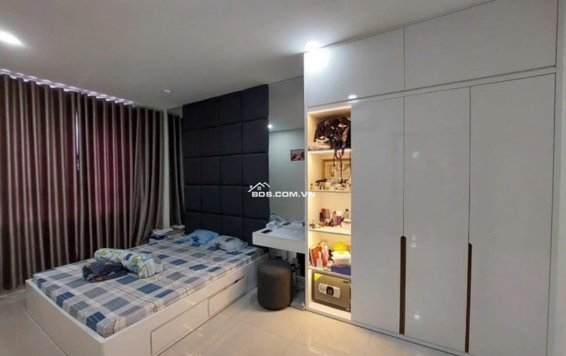 Giá 10tr5/th, Chung cư Hoa Sen, Lạc Long Quân, Q11: 73m2, 2PN, 2WC.