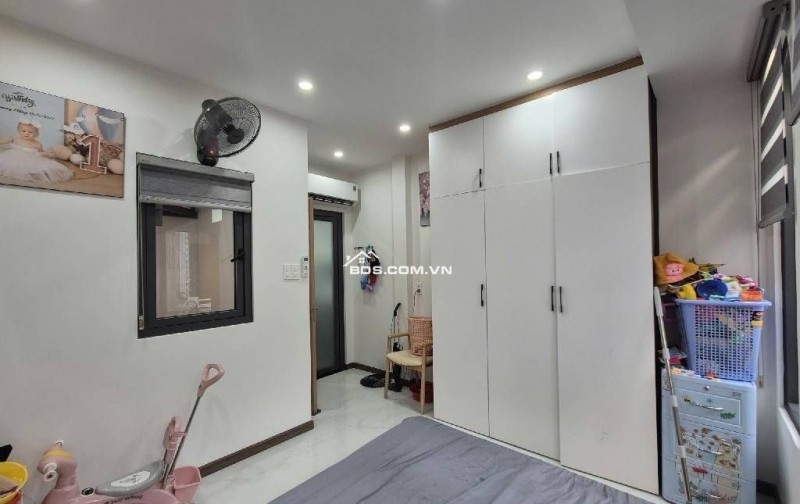 3 TẦNG - AN NINH - HẺM 4M - CHỈ HƠN 4 TỶ- P. VƯỜN LÀI