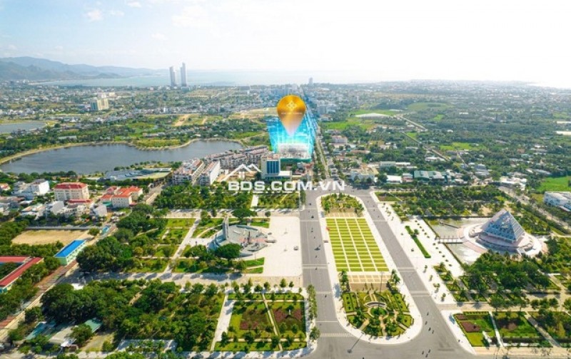 Căn hộ cao cấp Hacom Tower mặt tiền đường 16 tháng 4 view trực diện biển Bình Sơn
