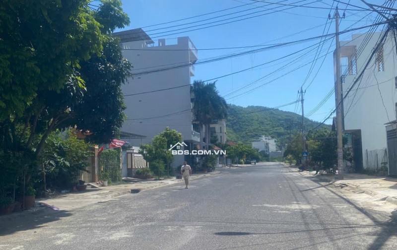 Cần bán nhà duy nhất mặt tiền 7m2 đường ô tô 20m nhựa , đường Lý Thái Tổ