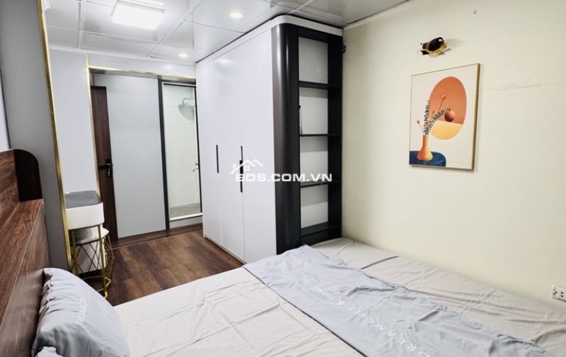 Bán tập thể QUỳnh MAi  68 m 2 ngủ 2 wc cụcw hiếm oto đỗ cổng chỉ nhỉnh 3 tỷ