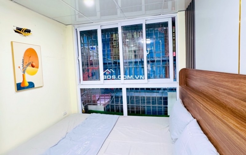 Bán tập thể QUỳnh MAi  68 m 2 ngủ 2 wc cụcw hiếm oto đỗ cổng chỉ nhỉnh 3 tỷ