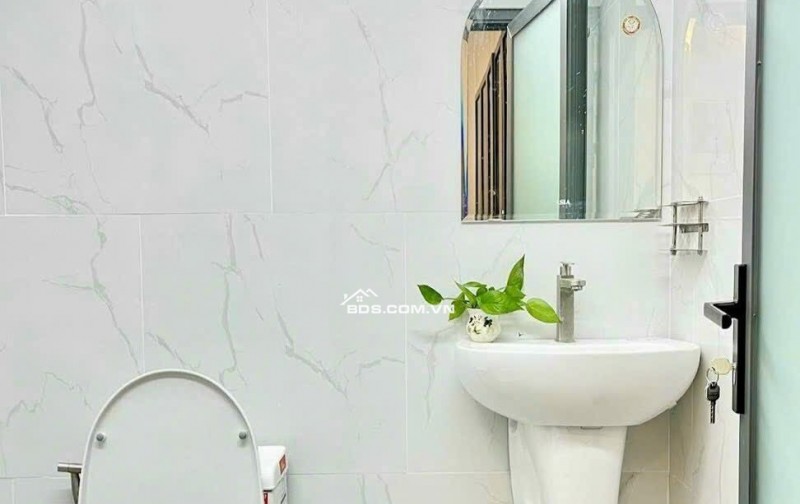 Nhà Bán 150 Đường 79 Phường Tân Quy Quận 7. Dt 5.7x21m 5 Tầng