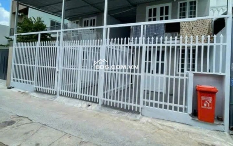  NGỘP BANK – BÁN GẤP DÃY TRỌ 12 PHÒNG – CHỈ 1 TỶ 050 DT 353m2 SHR 