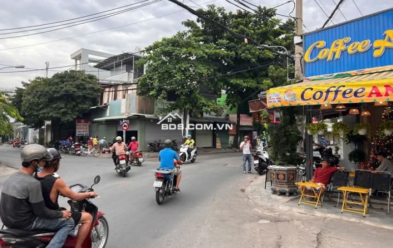 BÁN CAFE CĂN GÓC 2 MẶT TIỀN NGUYỄN THỊ KIỂU - 6.2 x 16M - 6.39 TỶ - KINH DOANH ĐỈNH- CƠ HỘI CHO AI MUỐN SỞ HỮU MẶT TIỀN KINH DOANH.
Mô Tả: 
 Diện