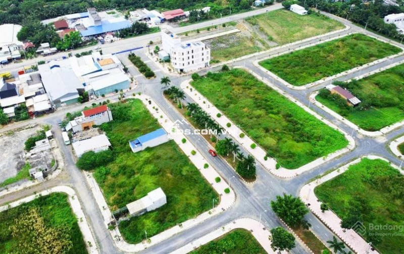 Cần bán 1 lô 136m2 full trong KDC Phước Đông