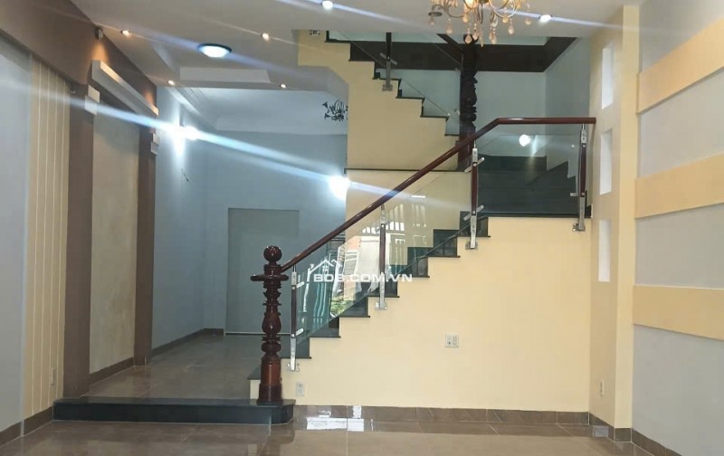  NHÀ ĐẸP – GIÁ TỐT 1/ TRỊNH THỊ MIẾNG, HÓC MÔN