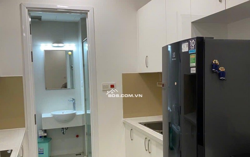 Căn 2p ngủ, full NT ở  chung cư Bàu Cát giá 11tr/th