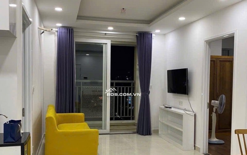 Căn 2p ngủ, full NT ở  chung cư Bàu Cát giá 11tr/th