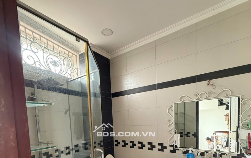 BÁN NHÀ BIỆT THỰ KDC HƯƠNG LỘ 5, P. AN LẠC, Q. BÌNH TÂN ,PHONG CÁCH TÂN CỔ ĐIỂN, MÁI NGÓI, CHÍNH CHỦ