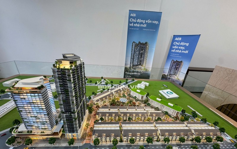 Cần bán nhà phố vị trí đẹp nhất dự án Ecopalace, trục chính TTTM, 2 mặt tiền, 5 tầng, giá đầu tư