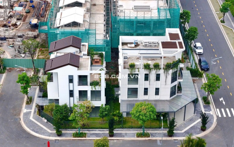 BÁN NHANH NHÀ PHỐ SÂN VƯỜN 90M2 CHỈ với giá hơn 4 tỉ