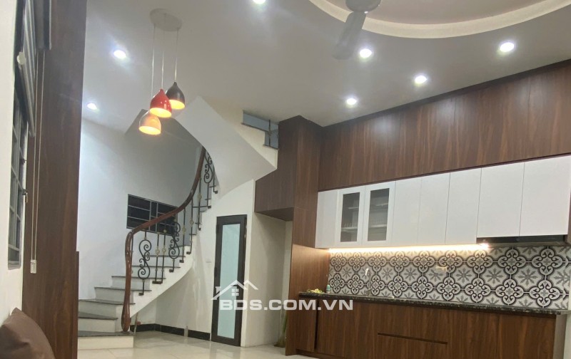 Bán nhà riêng tại Đa Sĩ - Kiến Hưng Hà đông. 5.7 tỷ, DT:35m2, 4 tầng.